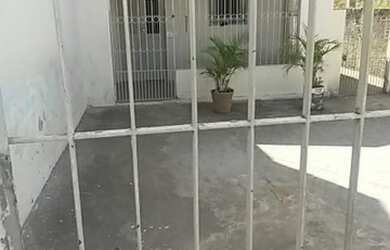 Imagem: A casa possui 1 Dormitório, 1 Banheiro e 62m² de Área e está