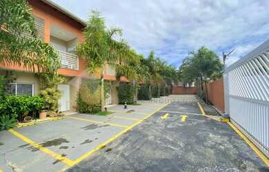 Imagem: A casa em condomínio possui 3 Dormitórios, 4 Banheiros, 1