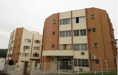 Imagem: A kitnet possui 1 Dormitório, 1 Banheiro, 1 Vaga na garagem