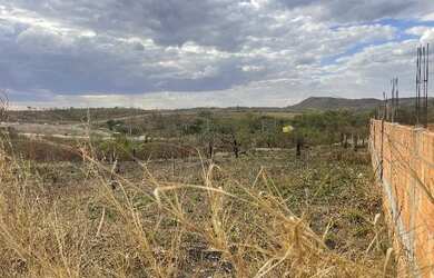 Imagem: O terreno possui 200m² de Área e está localizado em Ceilândia