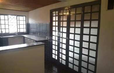 Imagem: A casa possui 4 Dormitórios, 4 Banheiros e 199m² de Área