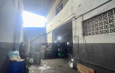 Imagem 8: Vende-se imóvel em Campinas de Pirajá ideal para comércio ou oficina