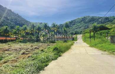 Imagem: O terreno possui 180m² de Área e está localizado em Campo