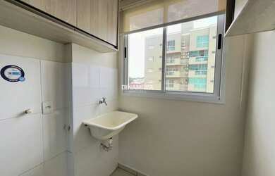 Imagem 5: Apartamento com sacada, 2 quartos planejados com ar-condicionado já instalado...