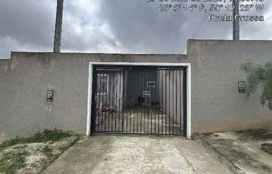 Imagem: A casa possui 2 Dormitórios, 1 Banheiro, 108m² de Área e