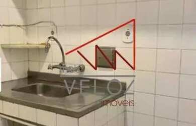 Imagem: A kitnet possui 1 Banheiro e 28m² de Área e está localizado