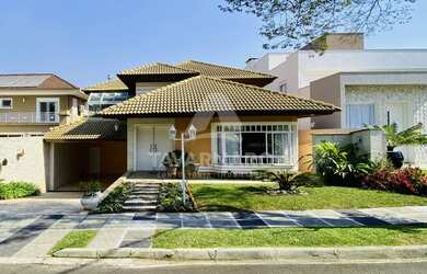 Imagem: A casa em condomínio possui 3 Dormitórios, 3 Banheiros, 2