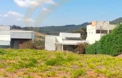 Imagem: O terreno possui 455m² de Área e está localizado em Bragança