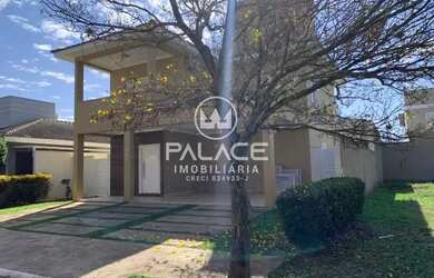 Imagem: A casa em condomínio possui 2 Dormitórios, 1 Banheiro, 2 Vagas