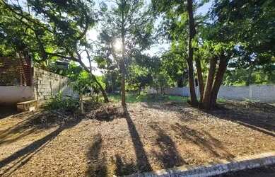 Imagem: O terreno possui 1.200m² de Área e está localizado em Parque