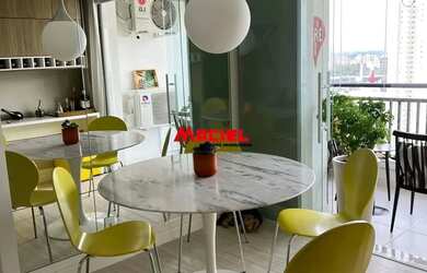 Imagem: O apartamento possui 2 Dormitórios, 2 Banheiros, 2 Vagas na