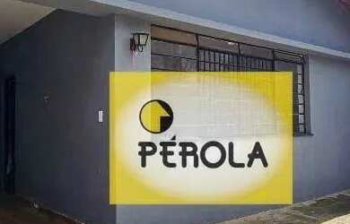 Imagem: A casa possui 3 Dormitórios, 1 Banheiro, 3 Vagas na garagem