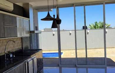 Imagem: A casa em condomínio possui 3 Dormitórios, 5 Banheiros, 4