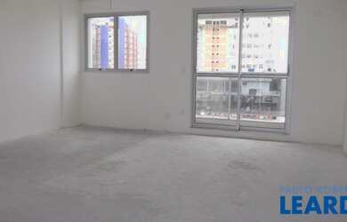 Imagem: O depósito possui 1 Vaga na garagem, 40m² de Área e está