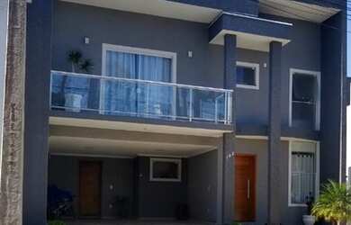 Imagem: A casa em condomínio possui 3 Dormitórios, 4 Banheiros, 2