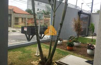 Imagem: O apartamento possui 3 Dormitórios, 1 Banheiro, 2 Vagas na