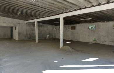Imagem 4: Aluga-se área. 650m² de Áreae5 Vagas na garagem