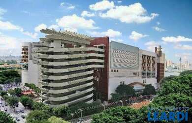 Imagem: O depósito possui 1.850m² de Área e está localizado em