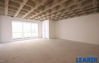 Imagem: O depósito possui 1 Vaga na garagem, 45m² de Área, Imóvel