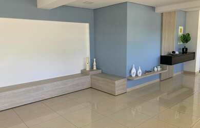 Imagem: O apartamento possui 2 Dormitórios, 1 Banheiro, 2 Vagas na