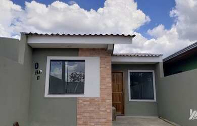 Imagem: A casa possui 2 Dormitórios, 1 Banheiro, 1 Vaga na garagem