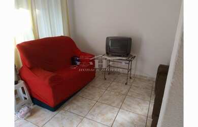 Imagem: O apartamento possui 1 Dormitório, 1 Banheiro, 1 Vaga na garagem