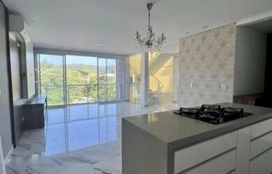 Imagem: A casa em condomínio possui 3 Dormitórios, 5 Banheiros, 4