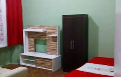 Imagem 4: Conjugado centro. Imóvel mobiliado, Varanda, 1 Banheiroe1 Dormitório