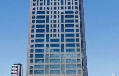 Imagem: O depósito possui 5 Vagas na garagem, 620m² de Área e está