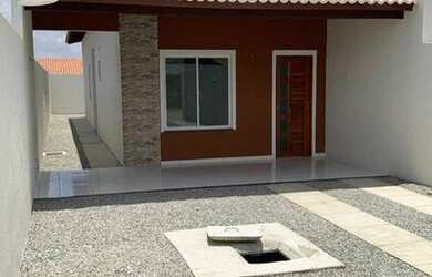 Imagem: A casa possui 2 Dormitórios, 1 Banheiro, 1 Vaga na garagem