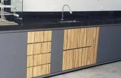 Imagem: A casa possui 3 Dormitórios, 3 Banheiros, 3 Vagas na garagem