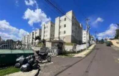 Imagem: A casa possui 2 Dormitórios, 1 Banheiro, 1 Vaga na garagem