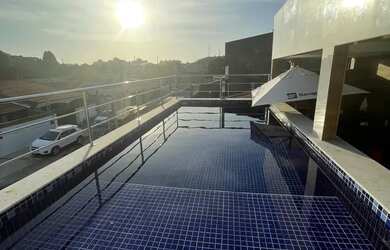 Imagem 4: Casa com piscina sol nascente &gt