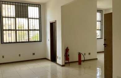 Imagem: O depósito possui 56m² de Área e está localizado em Santo