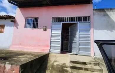 Imagem: A casa possui 2 Dormitórios, 2 Banheiros, 69m² de Área e