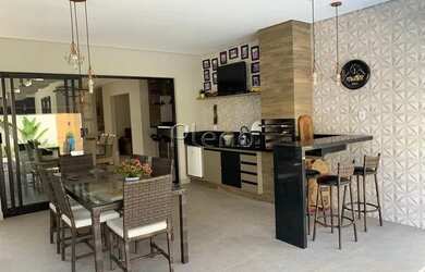 Imagem 4: Venda Casa com 236,00 metroQuadrado, 3 dormitório s , 2 vaga s . Swiss...