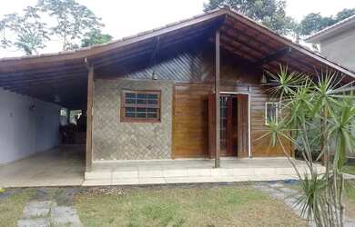 Imagem: A casa em condomínio possui 1 Dormitório, 1 Banheiro, 3 Vagas