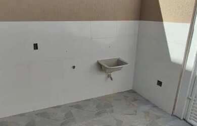 Imagem: A casa possui 2 Dormitórios, 1 Banheiro, 73m² de Área e