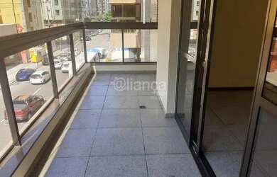 Imagem: O apartamento possui 4 Dormitórios, 4 Banheiros, 2 Vagas na