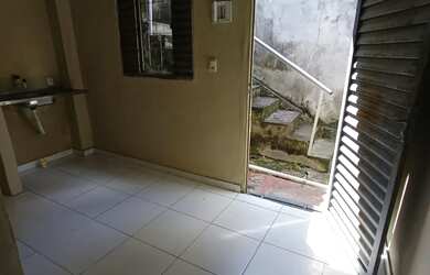 Imagem 16: // Vila no Alvorada com 1 casa - 4 apartamentos e quintal