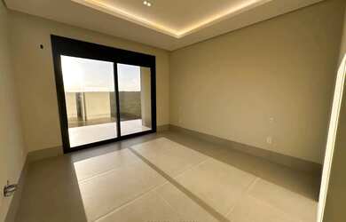 Imagem 8: Sobrado com 3 pisos, 4 suítes, ambientes amplos, e uma localização...