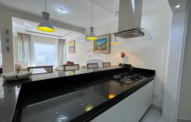 Imagem 16: Lindo Sobrado no Coração de Caiobá Praia Brava