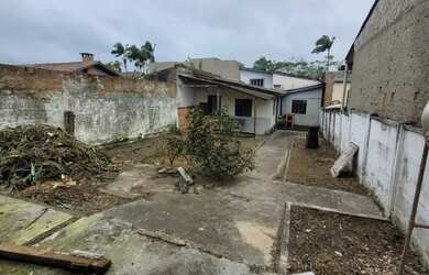 Imagem 16: Casa a venda na área central, próximo ao Posto Santa Rita, em Paranaguá