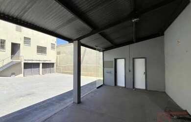 Imagem 9: Sala Comercial em CENTRO. Varandae100m² de Área