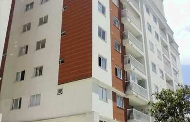 Imagem: O apartamento possui 3 Dormitórios, 1 Banheiro, 1 Vaga na garagem