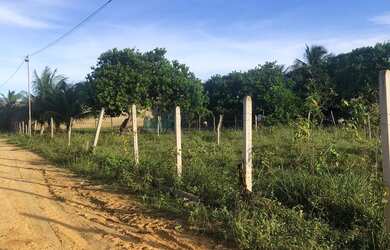 Imagem: O terreno possui 610m² de Área e está localizado em Atalaia