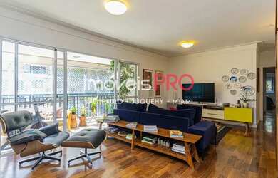 Imagem: O apartamento possui 4 Dormitórios, 4 Banheiros, 3 Vagas na