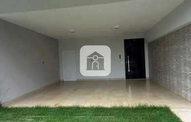 Imagem: A casa em condomínio possui 3 Dormitórios, 4 Banheiros, 2