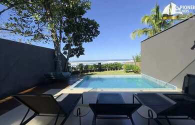 Imagem: Casa em condomínio de frente para o mar à venda em Cambury