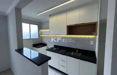 Imagem: O apartamento possui 2 Dormitórios, 1 Banheiro, 1 Vaga na garagem